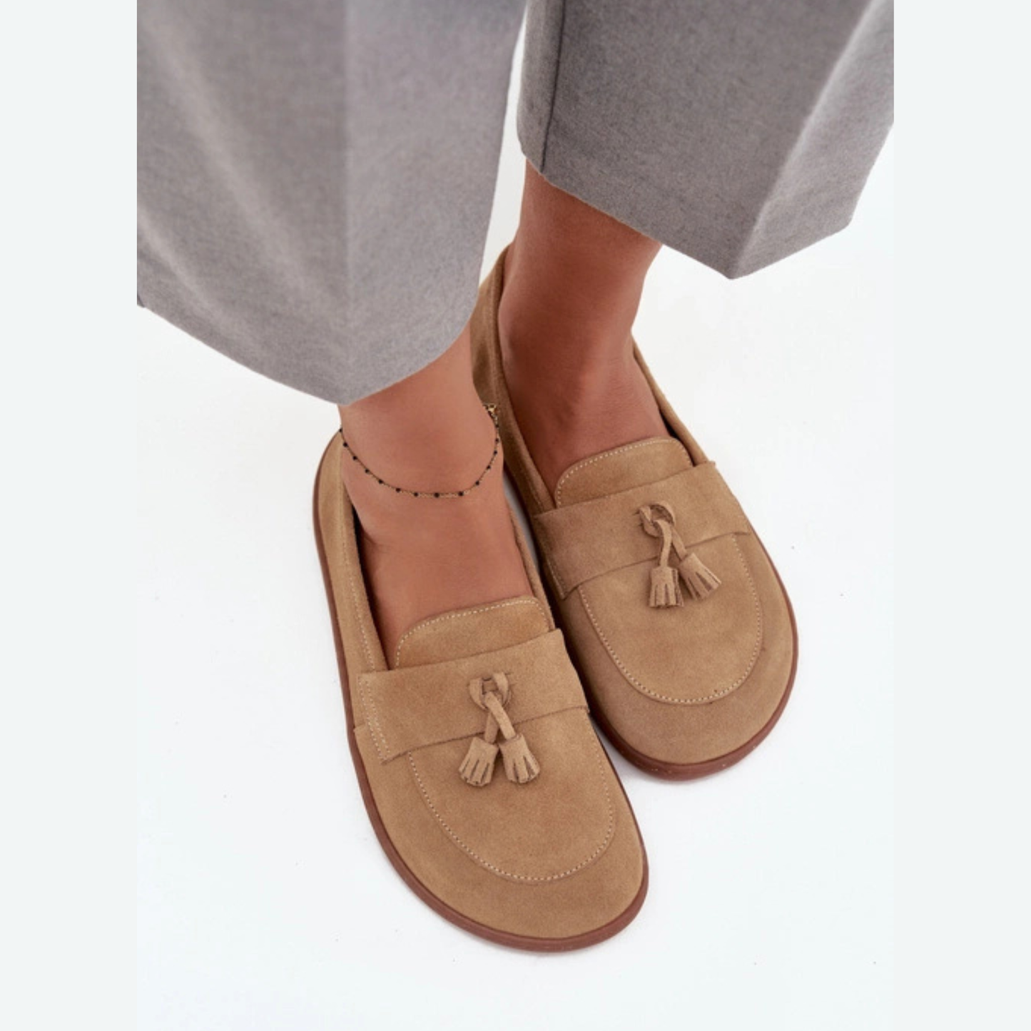 Mocassins légères confortables semelle fine pompons à l'avant