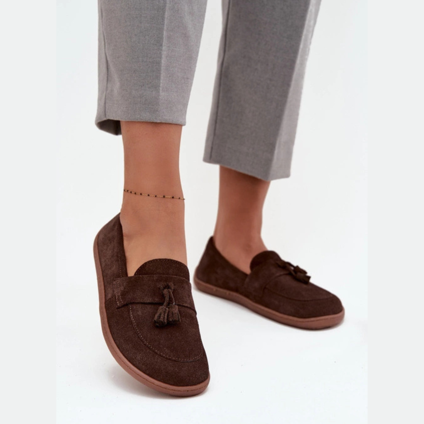 Mocassins légères confortables semelle fine pompons à l'avant