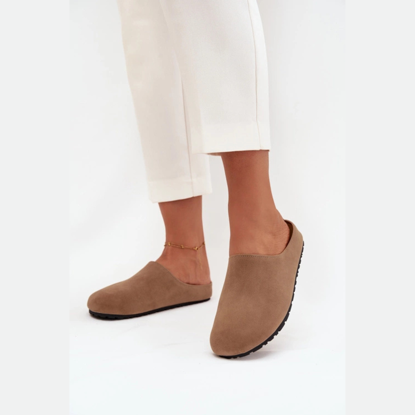 Sabot Classique en Cuir – Confort et Style Authentique