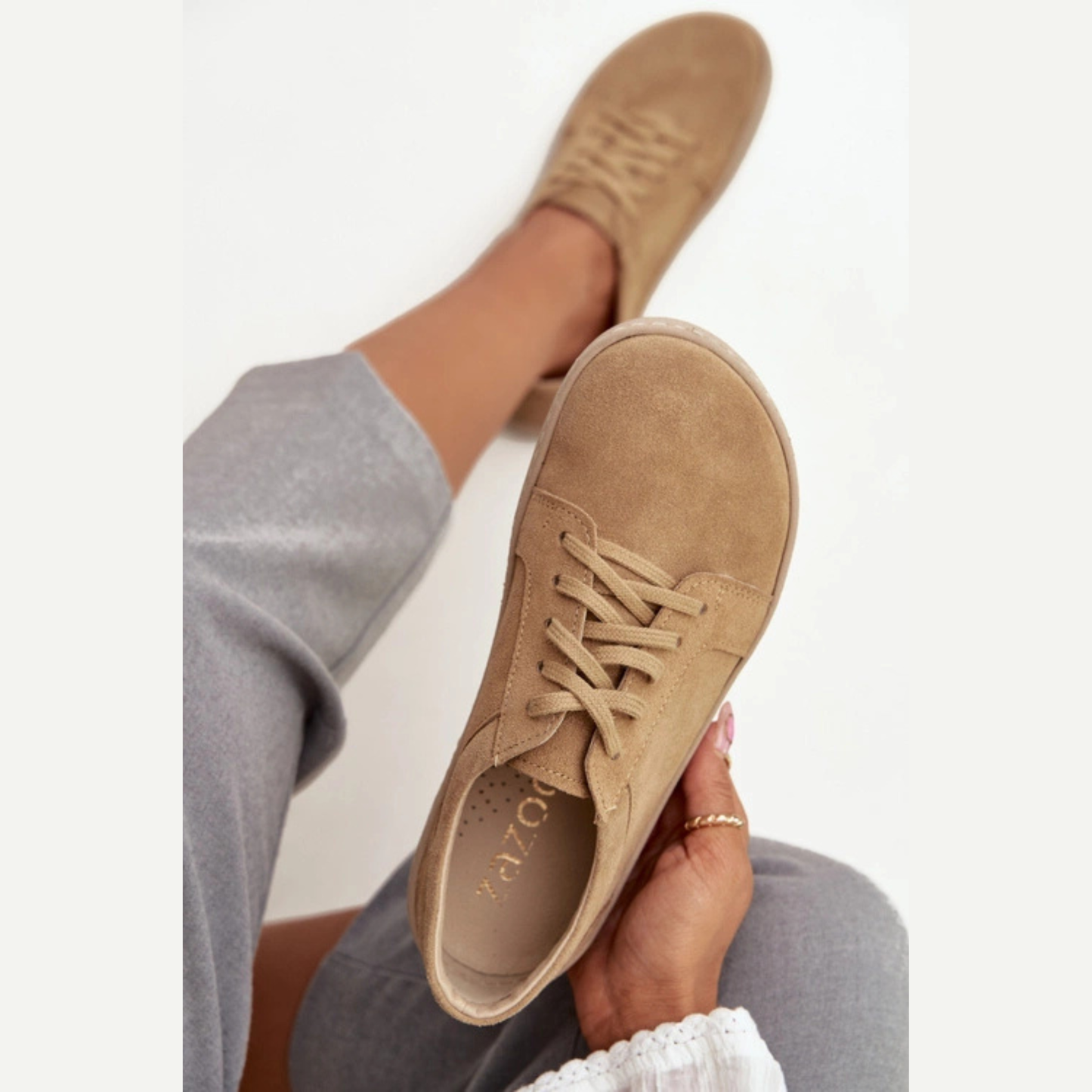 Baskets Féminines en Cuir – L’Alliance du Confort et du Style