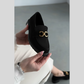 Loafers femmes –classique avec talon bas et boucle dorée