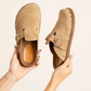 Sabots cuir détails métalliques – Élégance et simplicité