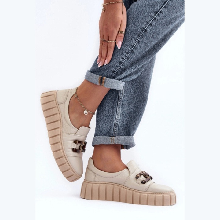 Loafer classique, pratique et luxueuse– boucle élégante