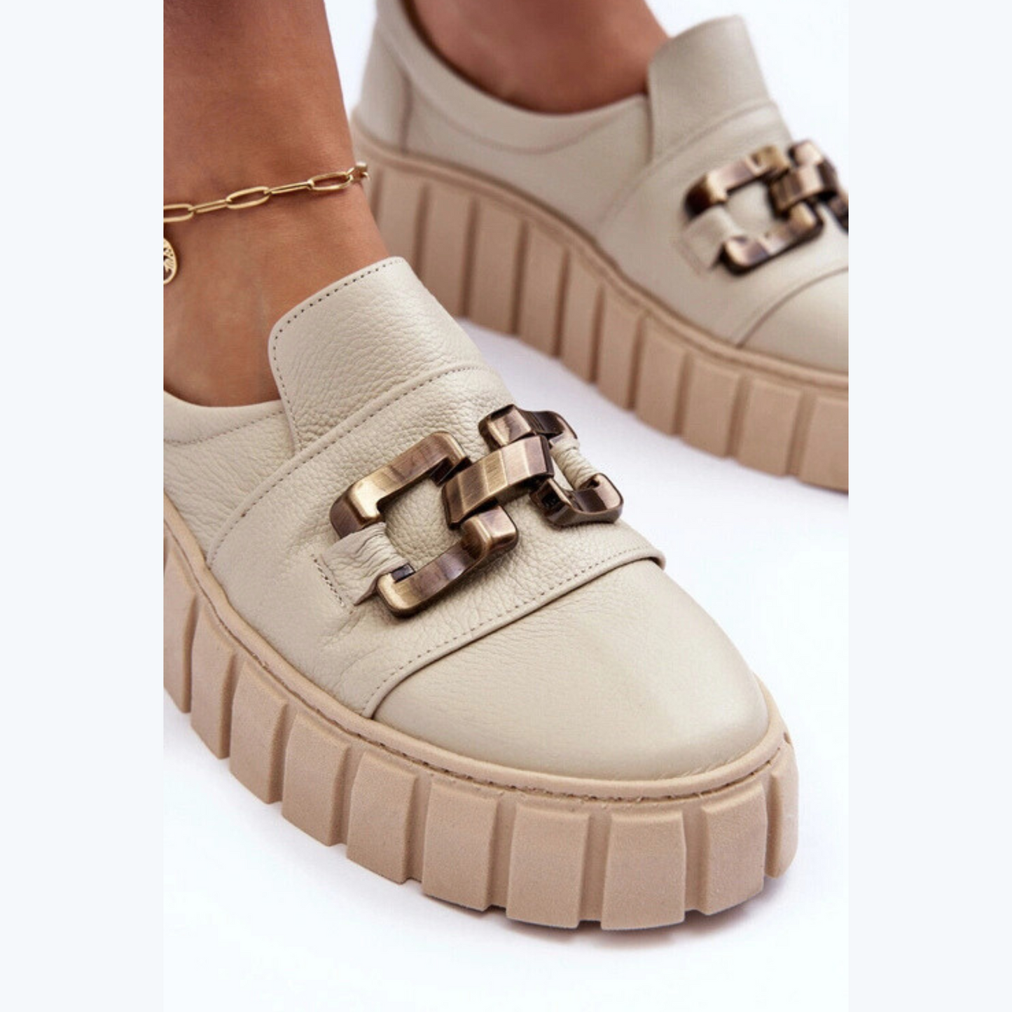 Loafer classique, pratique et luxueuse– boucle élégante