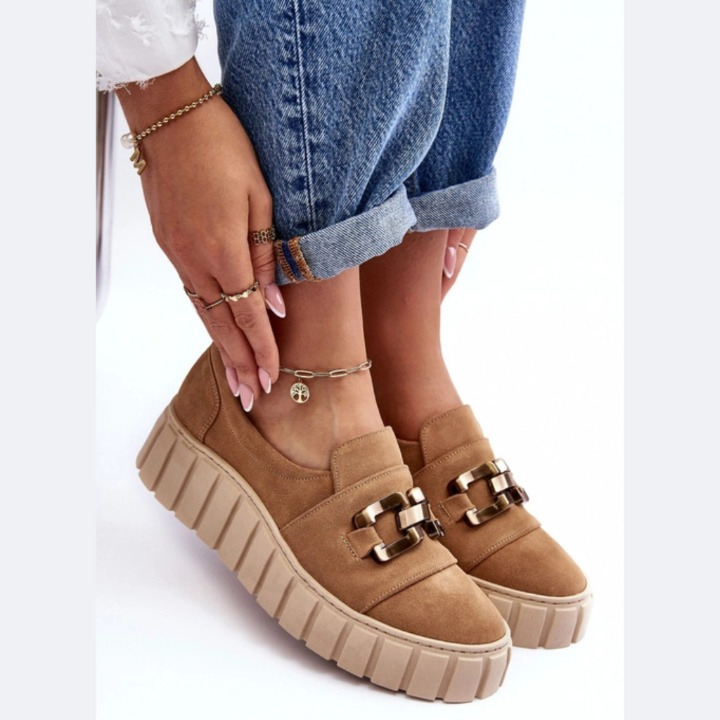 Loafer classique, pratique et luxueuse– boucle élégante