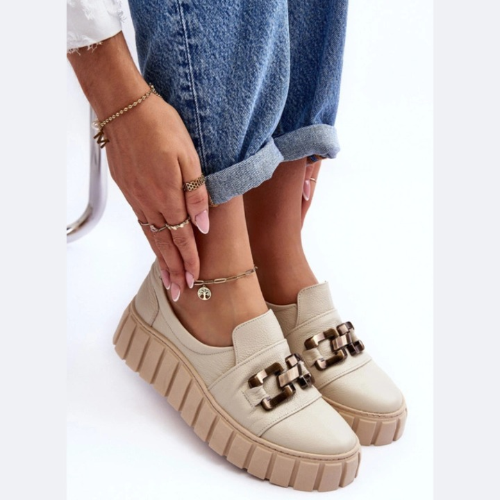 Loafer classique, pratique et luxueuse– boucle élégante