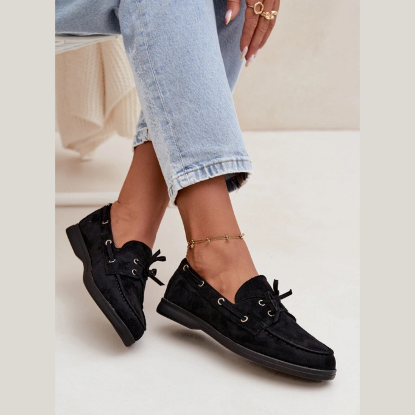 Mocassins à lacets avec œillets argentés