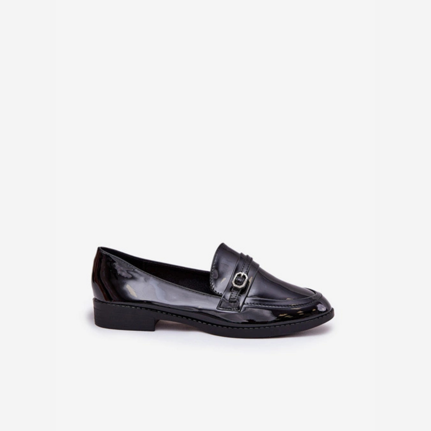 Mocassins en cuir verni – Élégance intemporelle