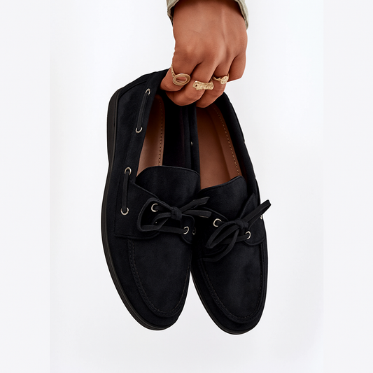 Mocassins à lacets avec œillets argentés