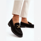 Loafers femmes –classique avec talon bas et boucle dorée