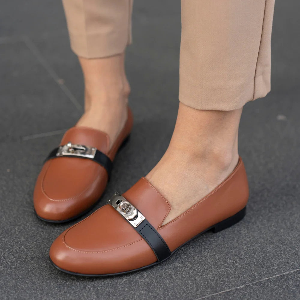Mocassins Cuir – Style raffiné touche métallique